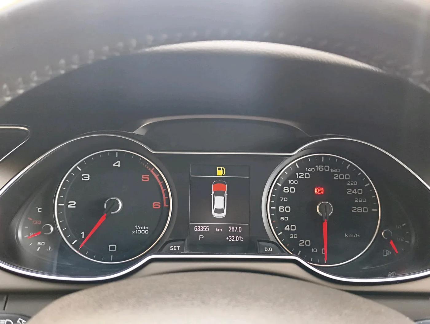 2012 Audi A4 2.0 TDI S LINE, Diesel, Automatic, 63,356 km, interior
