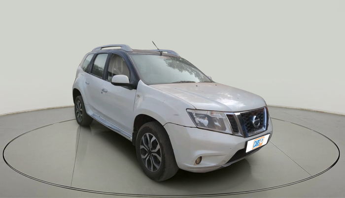 2014 Nissan Terrano XV D THP PREMIUM 110 PS, Diesel, Manual, 1,63,950 km, exterior