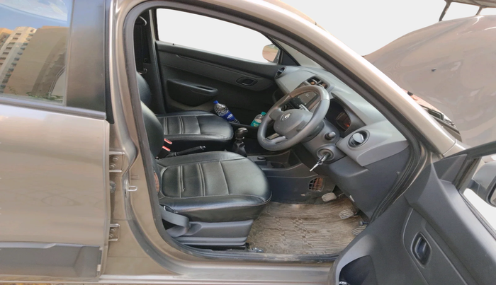 2016 Renault Kwid RXT 1.0, Petrol, Manual, 25,428 km, interior