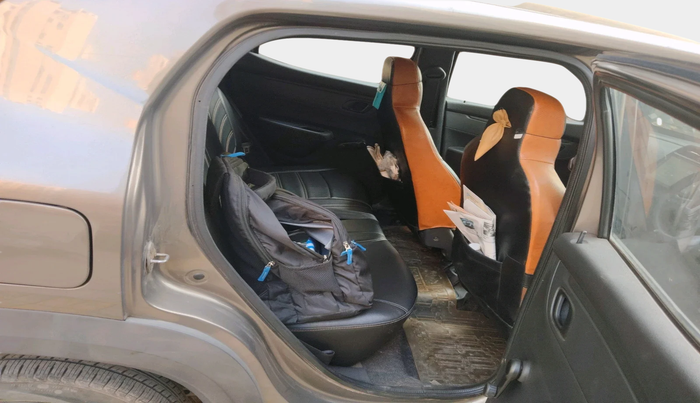 2016 Renault Kwid RXT 1.0, Petrol, Manual, 25,428 km, interior