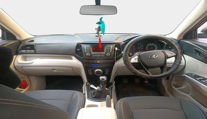 2022 Mahindra XUV300 W6 1.2 PETROL, Petrol, Manual, 26,433 km, interior