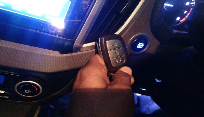 2016 Hyundai Creta SX PLUS 1.6 PETROL, Petrol, Manual, 37,804 km, interior