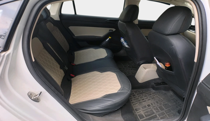 2023 Skoda SLAVIA ACTIVE 1.0L TSI MT, Petrol, Manual, 27,915 km, interior