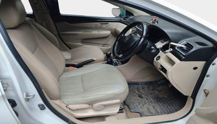 2015 Maruti Ciaz ZXI, Petrol, Manual, 76,780 km, interior
