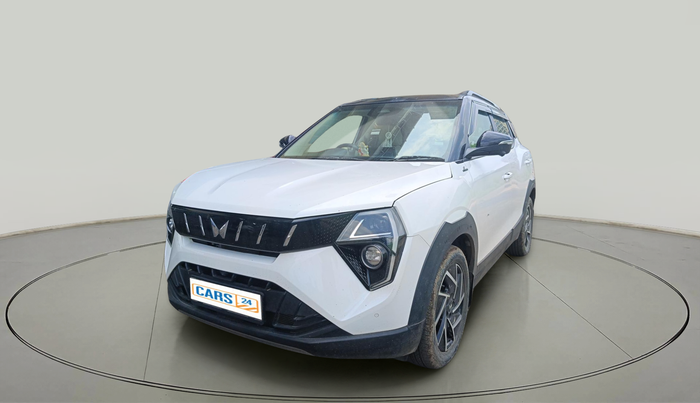 2024 Mahindra XUV 3XO AX7L 1.2 Petrol AT, Petrol, Automatic, 4,166 km, exterior