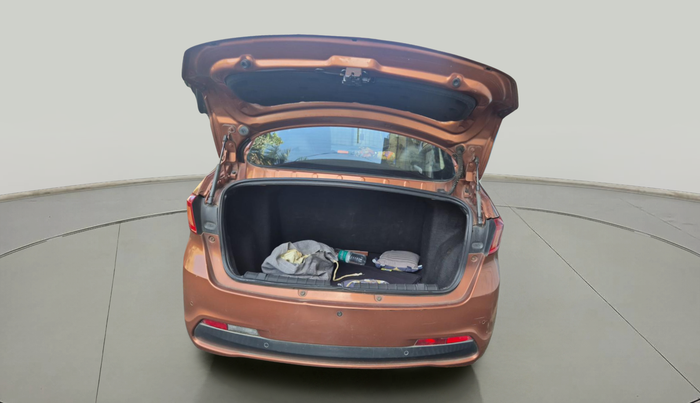 2017 Tata TIGOR XZ PETROL, Petrol, Manual, 4,25,224 km, exterior