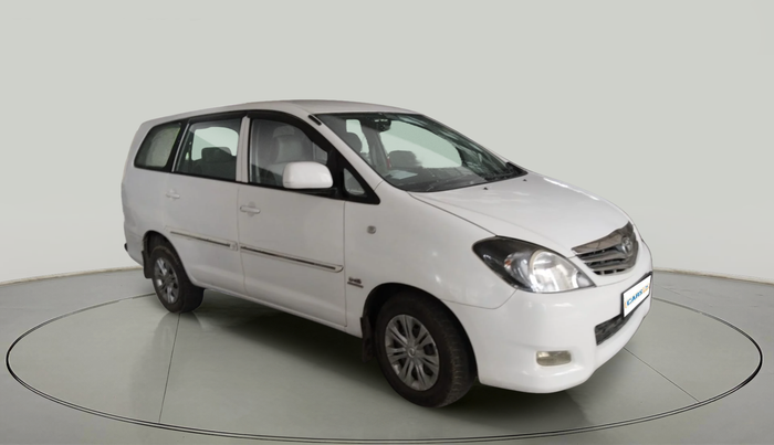 2010 Toyota Innova 2.5 G4 8 STR, Diesel, Manual, 1,70,299 km, exterior