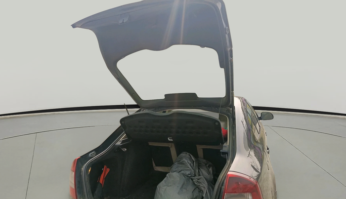 2012 Skoda Laura AMBITION 2.0 TDI CR MT, Diesel, Manual, 94,729 km, exterior