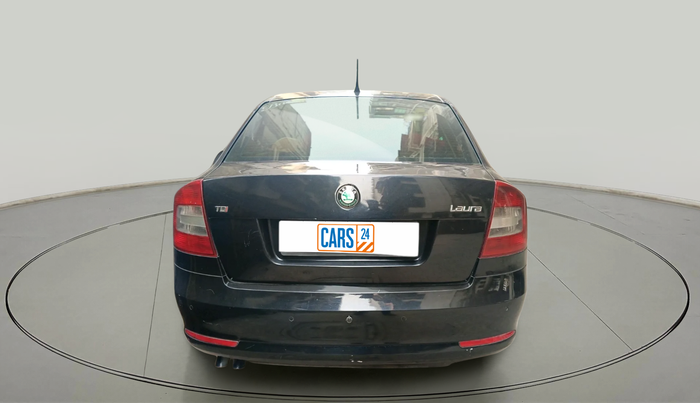 2012 Skoda Laura AMBITION 2.0 TDI CR MT, Diesel, Manual, 94,729 km, exterior