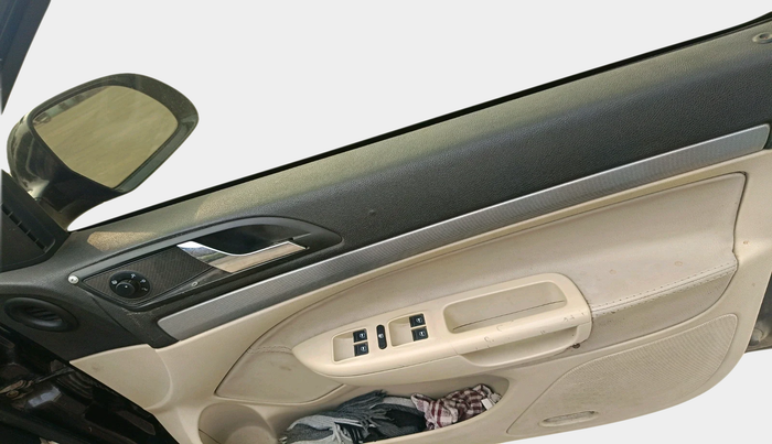 2012 Skoda Laura AMBITION 2.0 TDI CR MT, Diesel, Manual, 94,729 km, interior