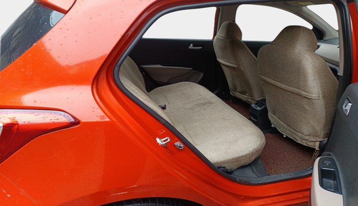 2017 Hyundai Grand i10 SPORTZ (O) AT 1.2 KAPPA VTVT, Petrol, Automatic, 28,684 km, interior