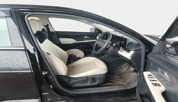 2023 Hyundai Verna SX(O) 1.5 MPI IVT , Petrol, Automatic, 3,115 km, interior