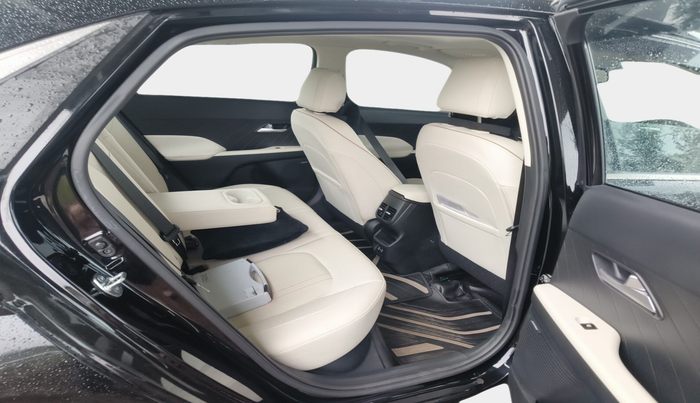 2023 Hyundai Verna SX(O) 1.5 MPI IVT , Petrol, Automatic, 3,115 km, interior