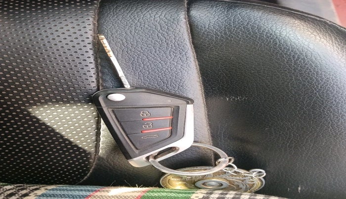 2018 Mahindra KUV 100 NXT K2 P 6 STR, Petrol, Manual, 47,045 km, interior