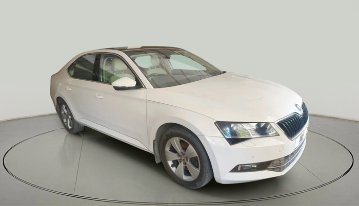 2016 Skoda Superb STYLE 2.0 TDI AT, Diesel, Automatic, 92,305 km, exterior