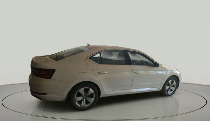 2016 Skoda Superb STYLE 2.0 TDI AT, Diesel, Automatic, 92,305 km, exterior