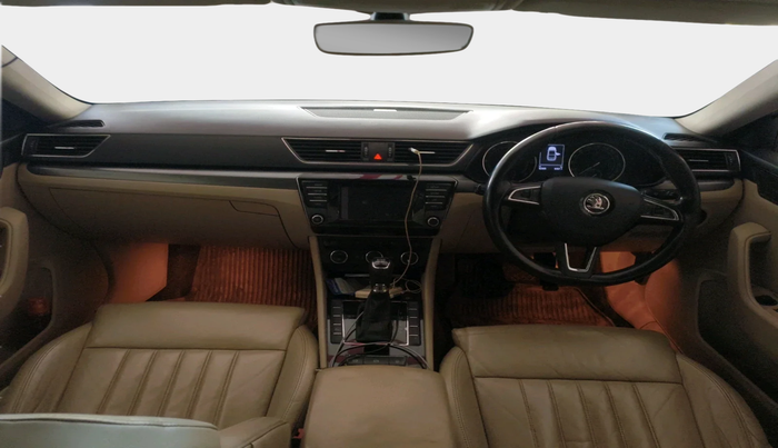 2016 Skoda Superb STYLE 2.0 TDI AT, Diesel, Automatic, 92,305 km, interior