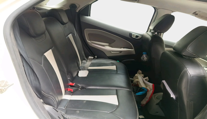 2015 Ford Ecosport TITANIUM 1.5L DIESEL, Diesel, Manual, 1,45,772 km, interior