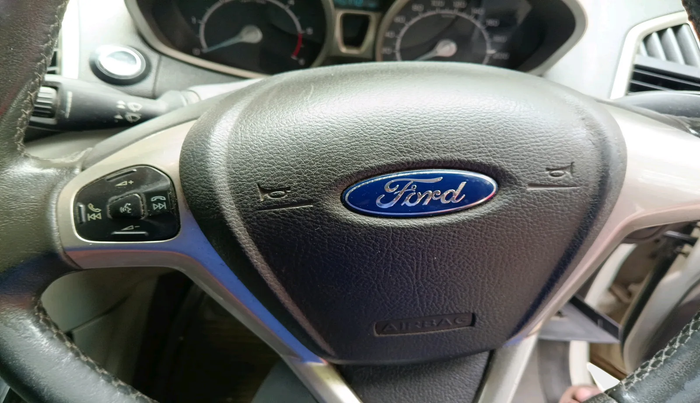 2015 Ford Ecosport TITANIUM 1.5L DIESEL, Diesel, Manual, 1,45,772 km, interior