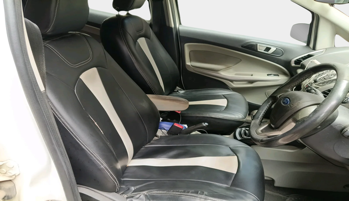 2015 Ford Ecosport TITANIUM 1.5L DIESEL, Diesel, Manual, 1,45,772 km, interior