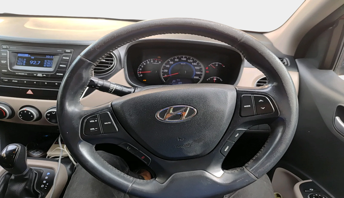 2016 Hyundai Grand i10 ASTA (O) AT 1.2 KAPPA VTVT, Petrol, Automatic, 1,04,376 km, interior