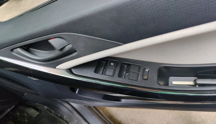 2025 Tata Curvv Pure Plus 1.2 Petrol 7DCA, Petrol, Automatic, 6,415 km, interior