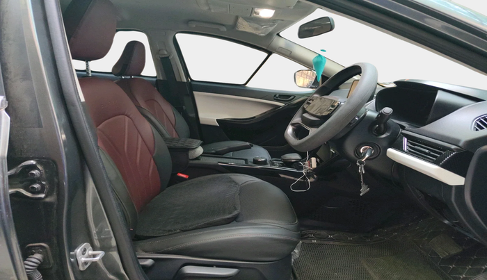 2025 Tata Curvv Pure Plus 1.2 Petrol 7DCA, Petrol, Automatic, 6,415 km, interior