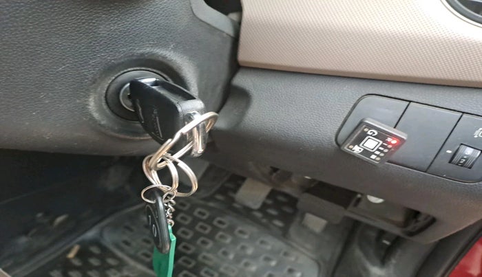 2014 Hyundai Xcent S 1.2, Petrol, Manual, 1,15,354 km, interior