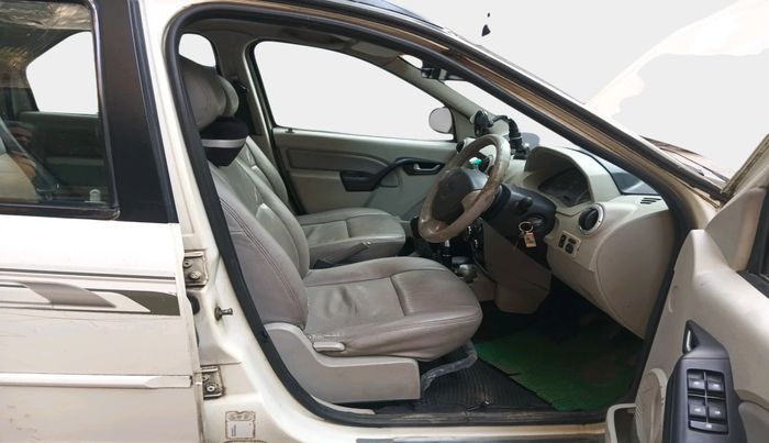 2013 Mahindra Verito 1.5 D6, Diesel, Manual, 1,13,269 km, interior