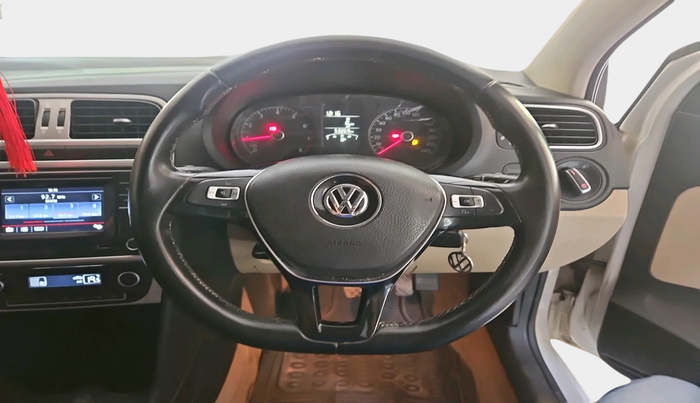 2016 Volkswagen Ameo HIGHLINE1.2L, Petrol, Manual, 53,269 km, interior