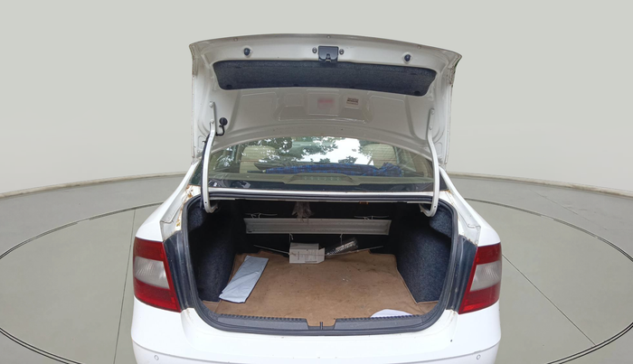 2015 Skoda Rapid 1.5 TDI CR ELEGANCE AT, Diesel, Automatic, 2,34,463 km, exterior