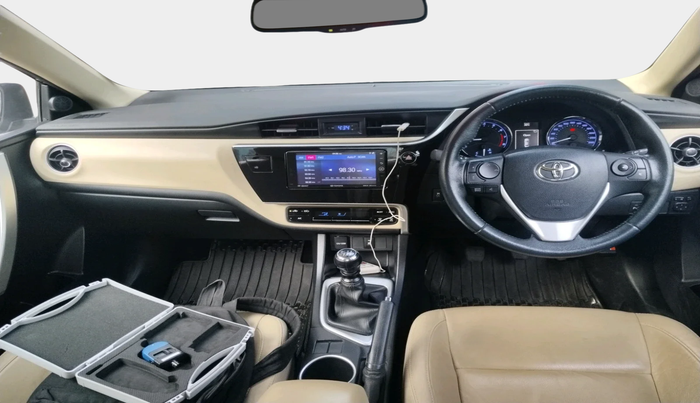 2017 Toyota Corolla Altis GL PETROL, Petrol, Manual, 17,227 km, interior