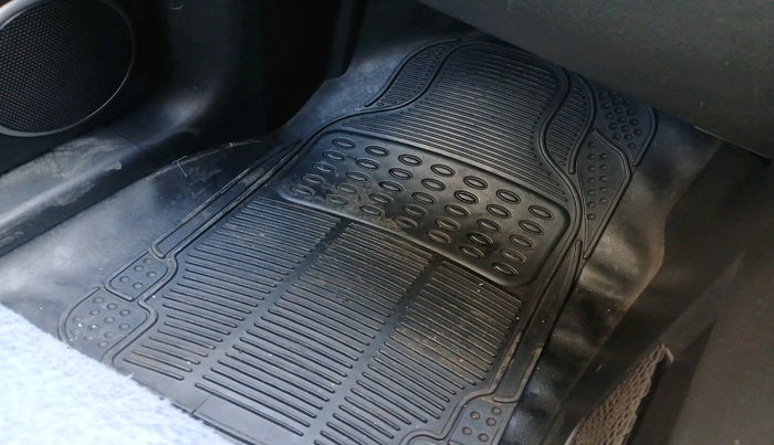 2012 Chevrolet Captiva LTZ AWD AT, Diesel, Automatic, 1,74,495 km, interior