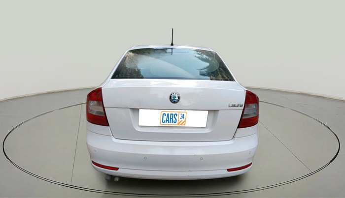 2011 Skoda Laura AMBIENTE 2.0 TDI CR MT, Diesel, Manual, 1,30,988 km, exterior