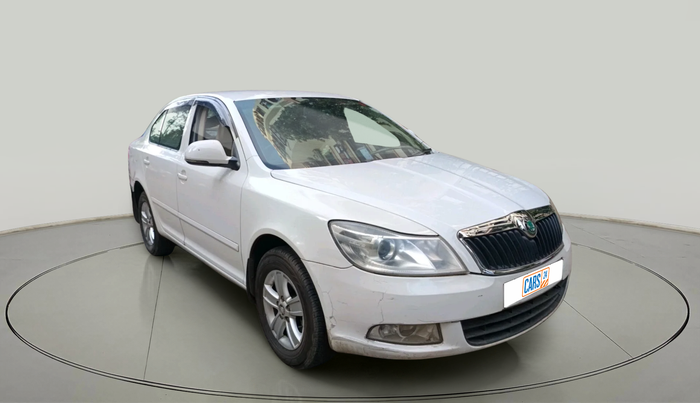 2011 Skoda Laura AMBIENTE 2.0 TDI CR MT, Diesel, Manual, 1,30,988 km, exterior