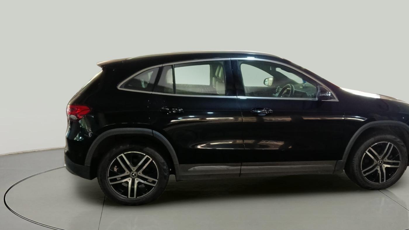 2022 Mercedes Benz GLA Class 200, Petrol, Automatic, 9,110 km, exterior
