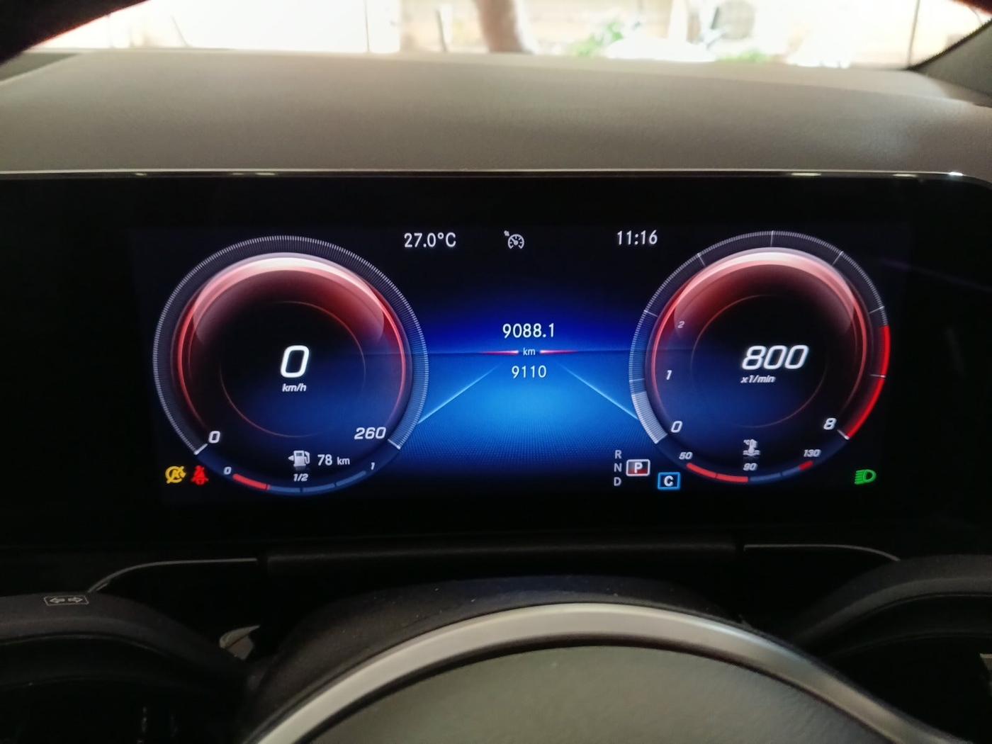 2022 Mercedes Benz GLA Class 200, Petrol, Automatic, 9,110 km, interior