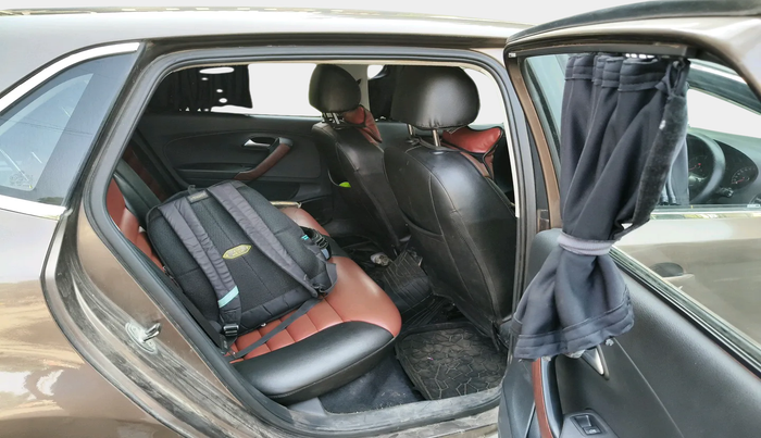 2016 Volkswagen Polo COMFORTLINE 1.5L, Diesel, Manual, 97,855 km, interior