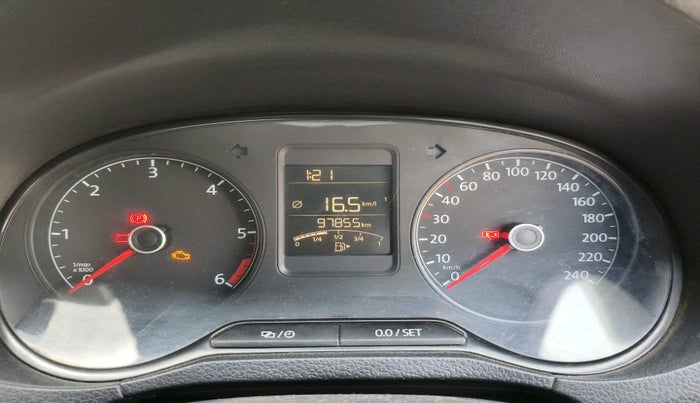 2016 Volkswagen Polo COMFORTLINE 1.5L, Diesel, Manual, 97,855 km, interior