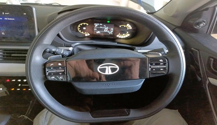 2025 Tata NEXON CREATIVE 1.2 REVOTRON 7 DCA, Petrol, Automatic, 1,087 km, interior