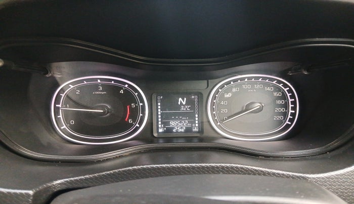 2019 Maruti Vitara Brezza ZDI PLUS AT DUAL TONE, Diesel, Automatic, 98,522 km, interior
