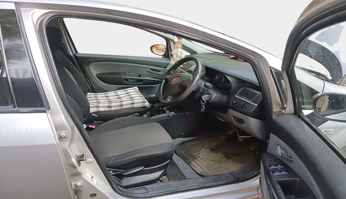 2011 Fiat Grand Punto Emotion 1.3, Diesel, Manual, 1 km, interior