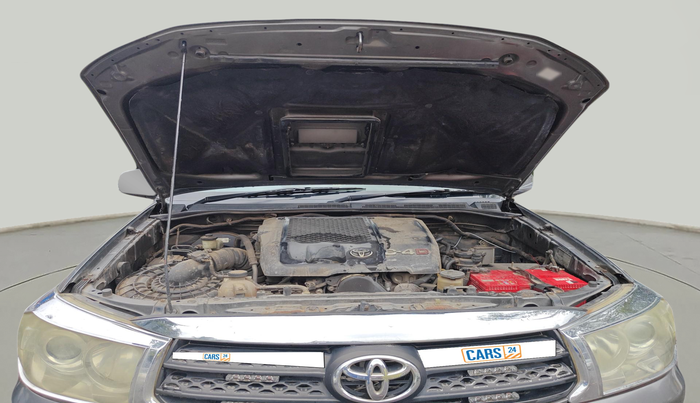 2010 Toyota Fortuner 3.0 4X4 MT, Diesel, Manual, 2,01,605 km, exterior