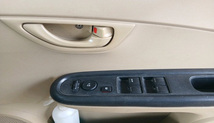 2015 Honda Mobilio 1.5L I-VTEC S, Petrol, Manual, 65,726 km, interior