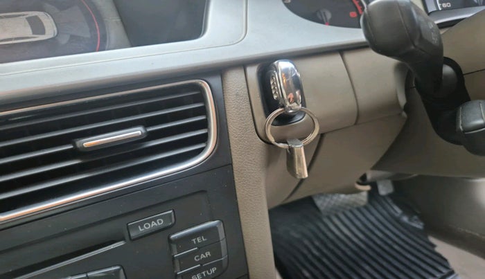 2011 Audi A4 2.0 TDI, Diesel, Automatic, 92,570 km, interior