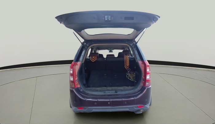 2013 Mahindra XUV500 W8, Diesel, Manual, 1,08,000 km, exterior