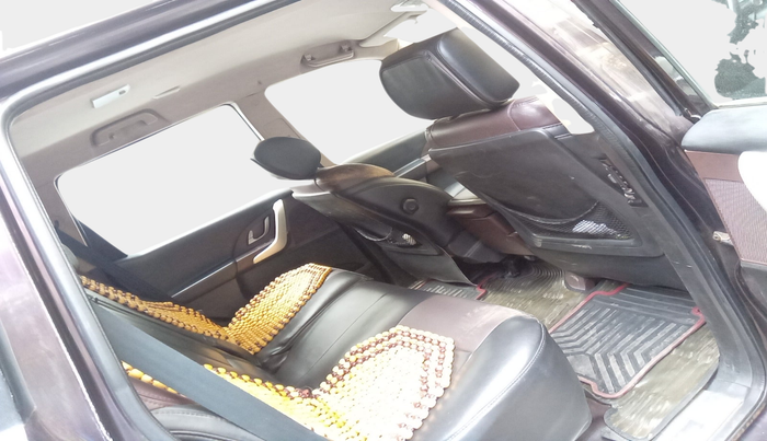 2013 Mahindra XUV500 W8, Diesel, Manual, 1,08,000 km, interior