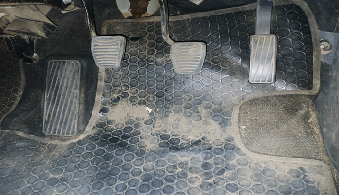 2018 Mahindra Kuv100 K2 TRIP CNG, Petrol, Manual, 69,755 km, interior