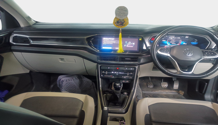 2023 Volkswagen TAIGUN TOPLINE 1.0 TSI MT, Petrol, Manual, 36,087 km, interior