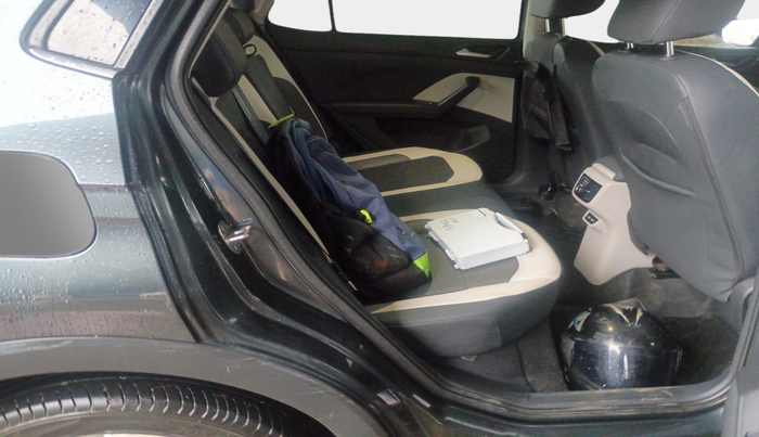 2023 Volkswagen TAIGUN TOPLINE 1.0 TSI MT, Petrol, Manual, 36,087 km, interior